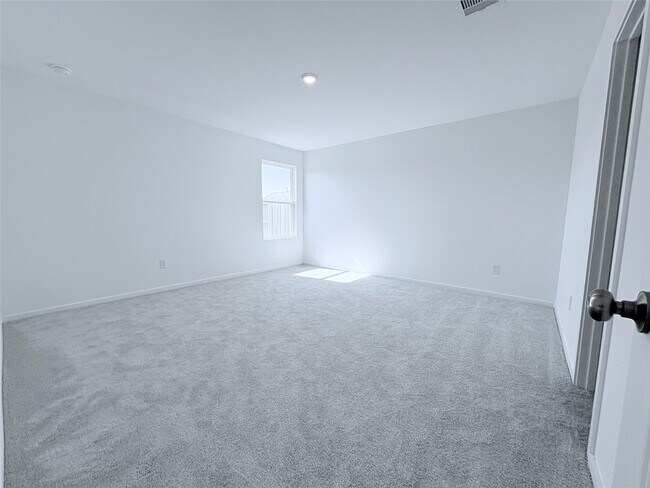 Building Photo - 26915 Dalmatian Bellflower Dr