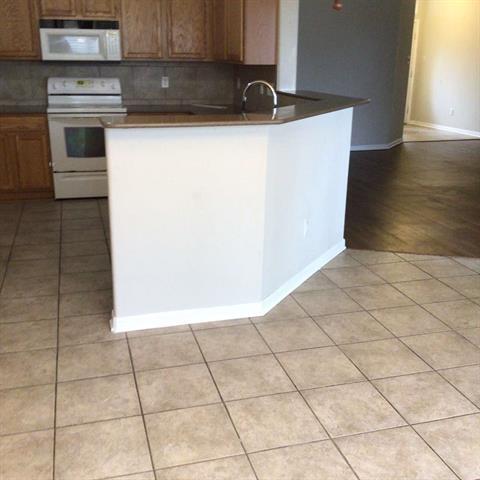 Building Photo - 6104 Alexus Dr