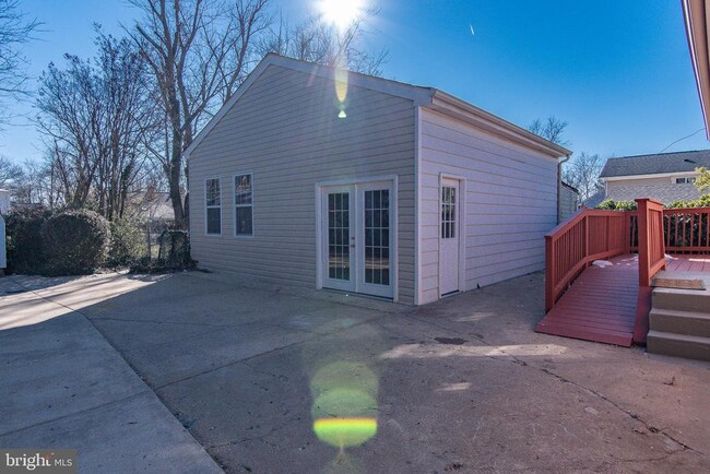 Building Photo - 3271 Annandale Rd