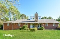 Building Photo - 4800 Victoria Ln