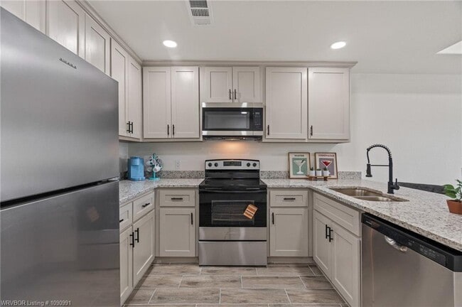 Building Photo - 10415 Preston Ct