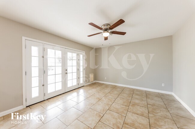 Building Photo - 5314 W Altadena Ave