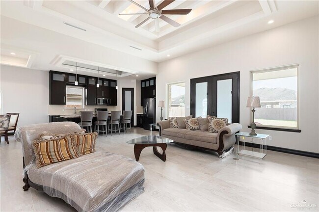 Building Photo - 13 Grambling Ave