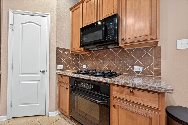 Building Photo - 4315 Wellington Grove Ln