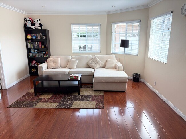 Building Photo - Fully Furnished 3BR Home with Private Patio & Backyard – Perfect Covina Getaway