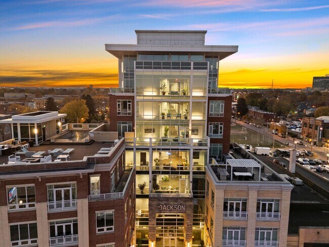 Building Photo - 1145 N High St