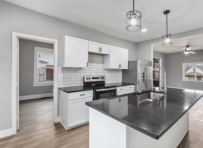 Building Photo - Modern Charm Meets Historic Character – Re...