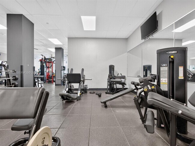 Building Photo - 2501 S Ocean Dr