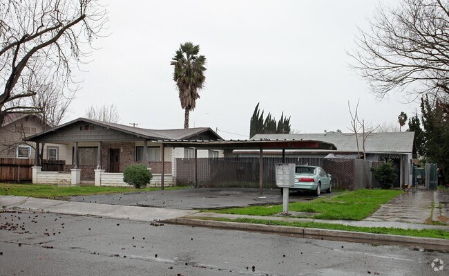 Primary Photo - 692 Angelus St