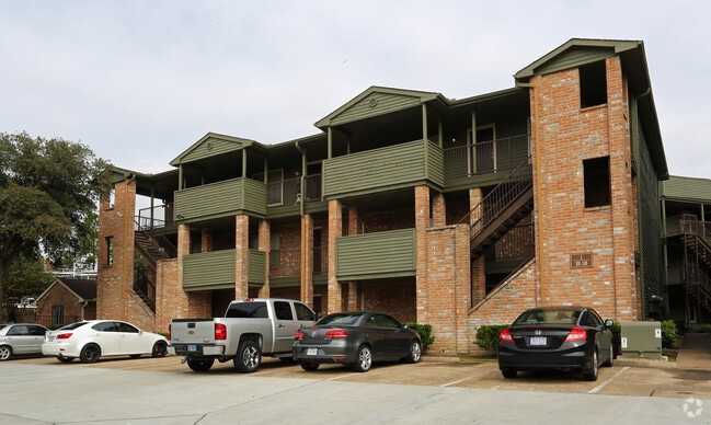 The Gardens - The Gardens Apartments