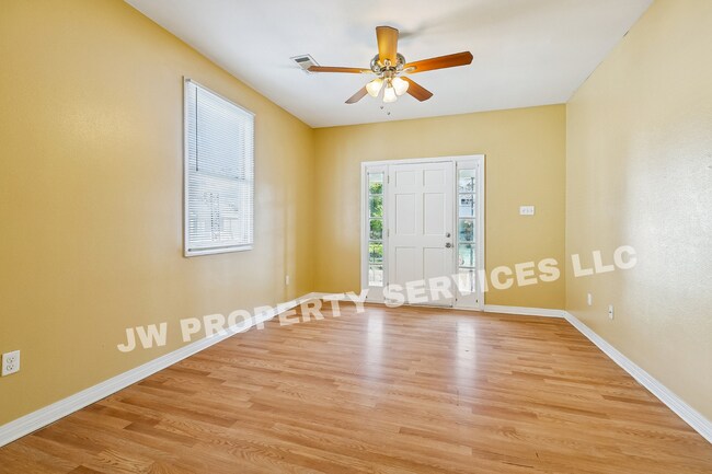 Building Photo - 2522-24 N. Tonti St.