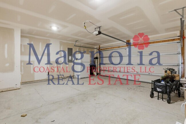 Building Photo - 128 Skylark Rd