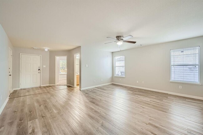 Building Photo - 6602 Fairbrook Park Ln