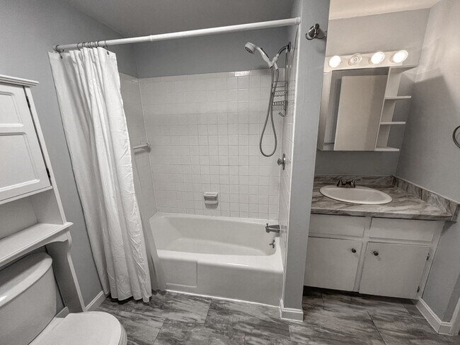 Building Photo - 75 Sandy Pond Rd