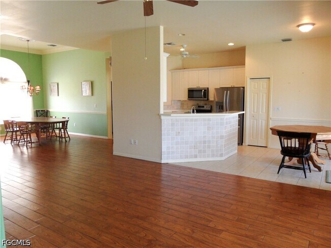 Building Photo - 13011 Silver Sands Dr