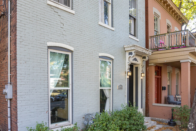 Building Photo - Brook Street Properties