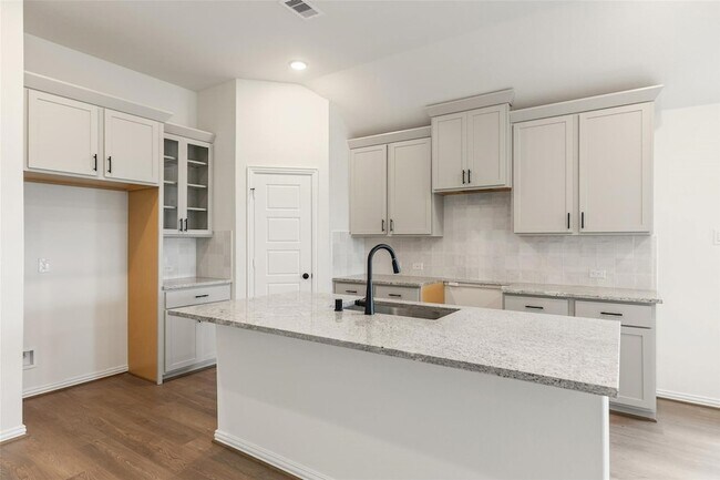 Building Photo - 2801 Ruby Laurel Dr
