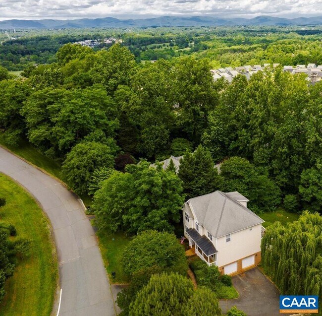 Building Photo - 78 Fontana Ct