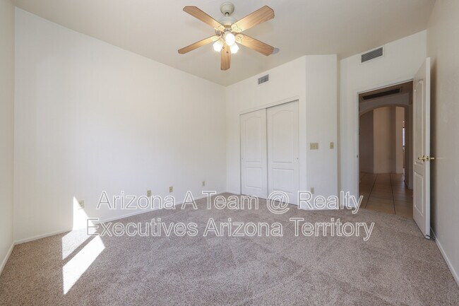 Building Photo - 7427 E Placita Rio Cabo