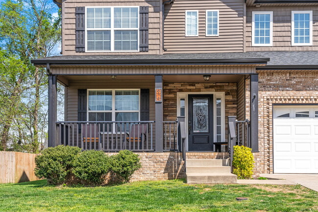 Building Photo - 974 Harding Dr