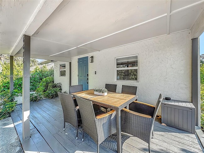 Building Photo - 6674 4th St