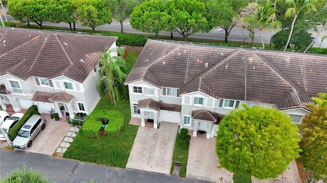 Building Photo - 5620 NW 113th Pl