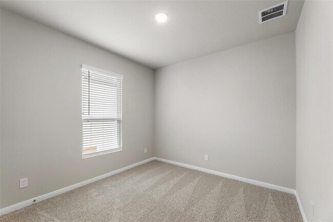 Building Photo - 185 Schrader Dr