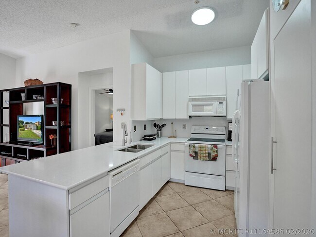 Building Photo - 1245 SW 46th Way