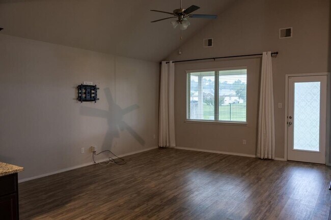 Building Photo - 7831 London Tower Ln