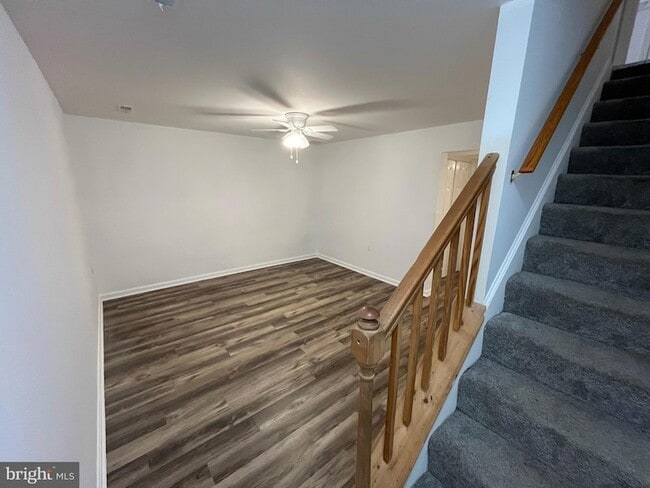 Building Photo - 255 Farrell Ln