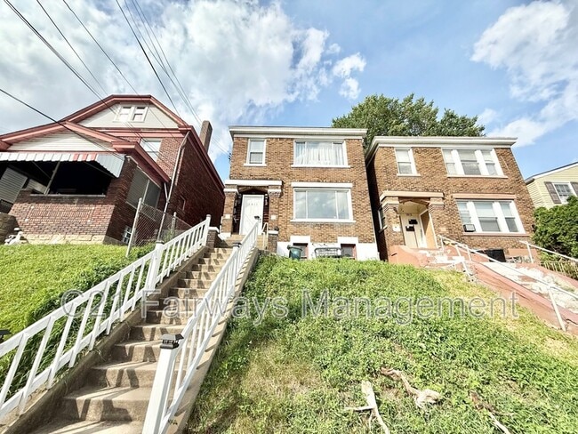 Building Photo - 2811 Brentwood Ave