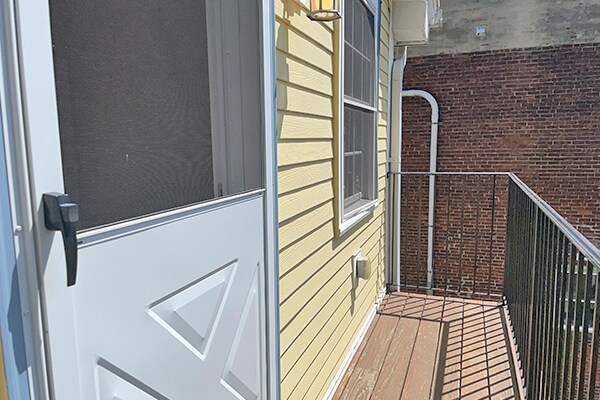 Building Photo - 23 Lambert St