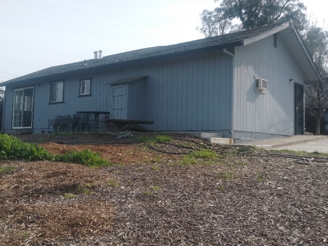 Building Photo - 1425 C St