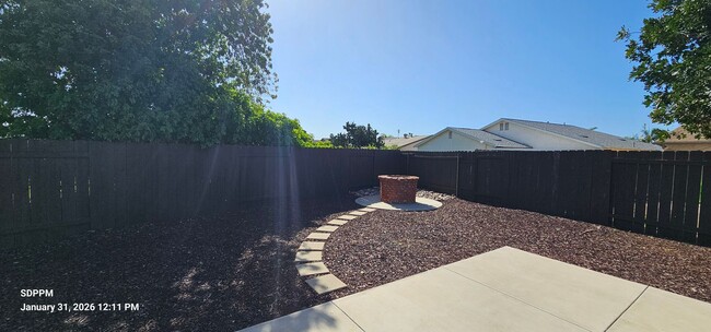 Building Photo - MIRA MESA / SAN DIEGO - Nice 4 Bedroom / 2 Bath House.  AVAILABLE NOW!!