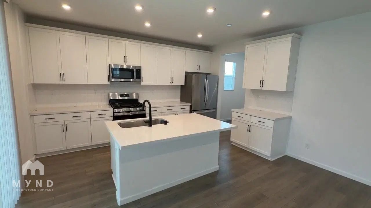 Building Photo - 2194 Anders Ave