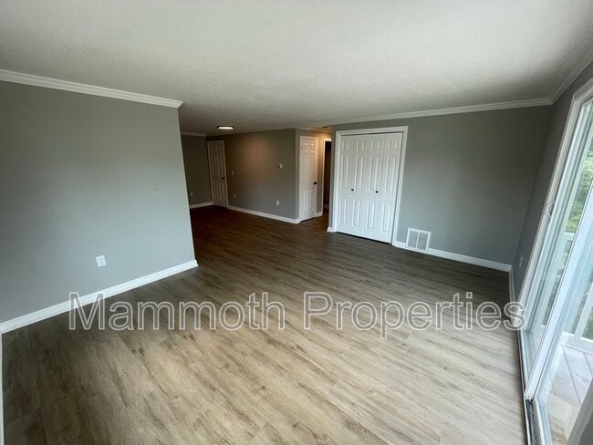 Building Photo - 667 Corning Rd