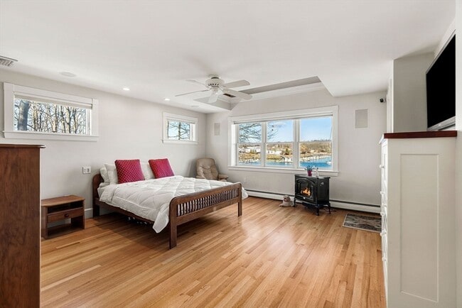 Building Photo - 30R Harbor St