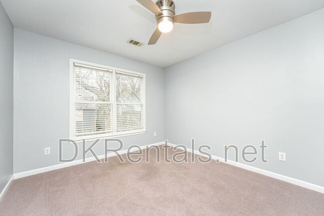 Building Photo - 617 McDonald St SE