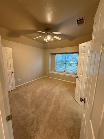 Building Photo - 9702 Windy Hollow Dr