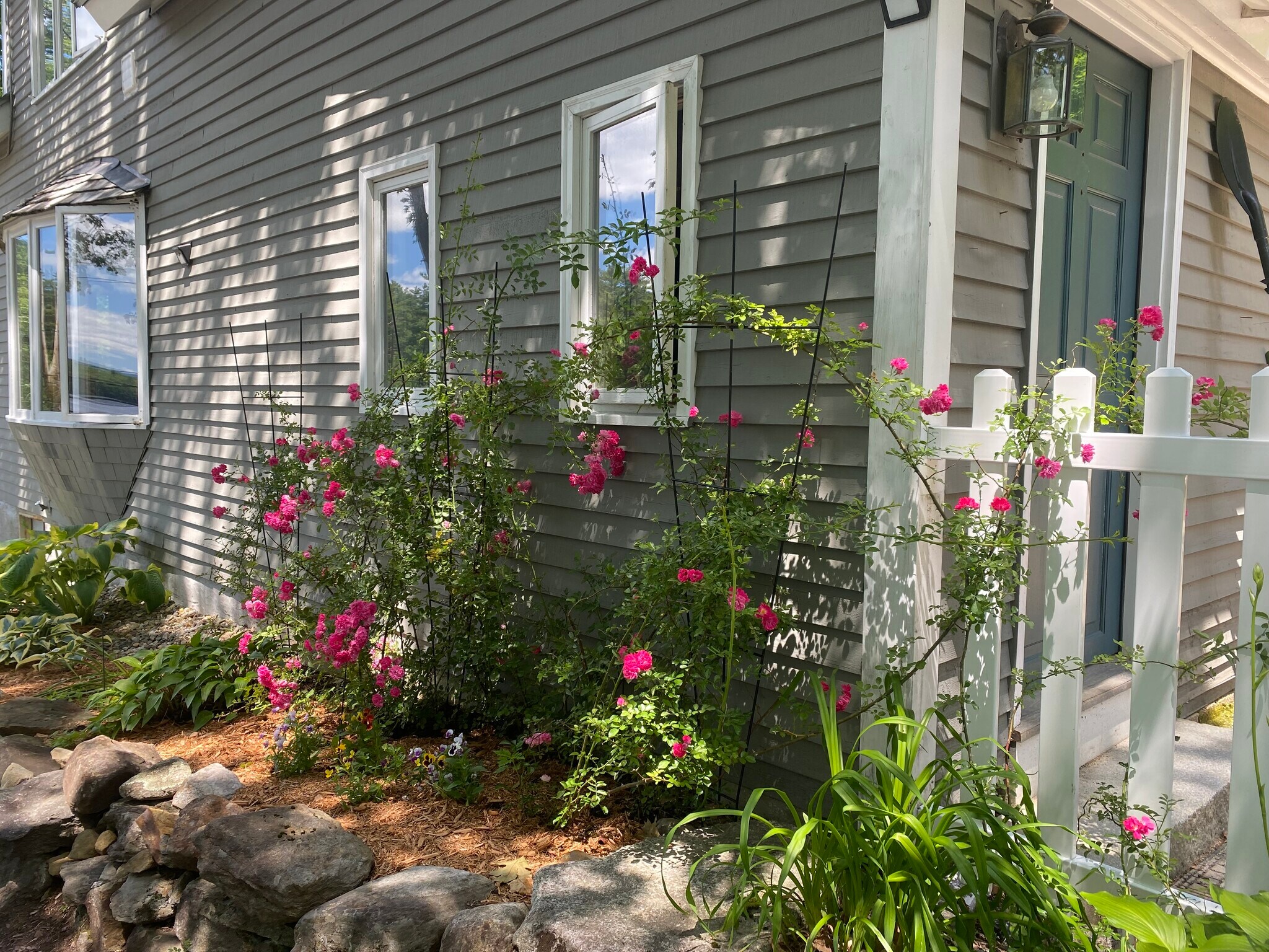 Building Photo - 326 Reservoir Dr