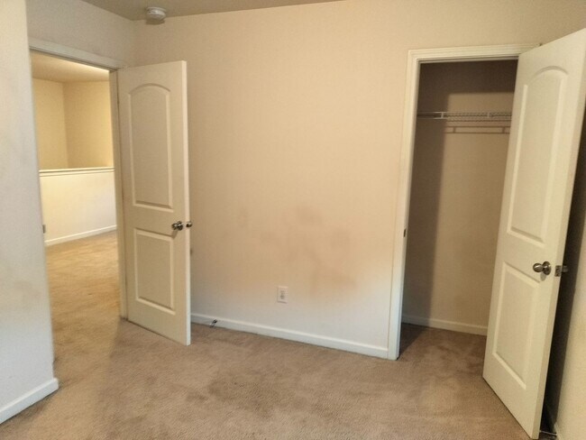 Building Photo - Space and Value