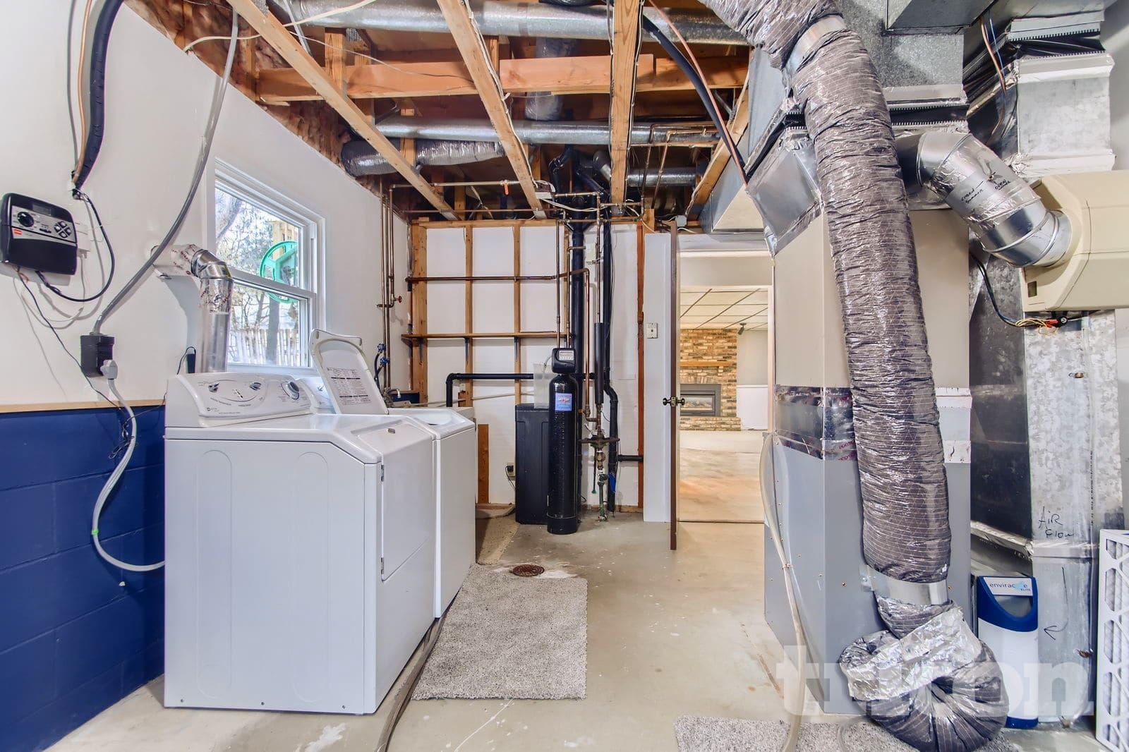 Building Photo - 412 Harold Dr