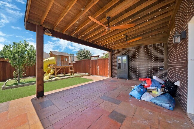 Building Photo - 1532 Brandywine Dr