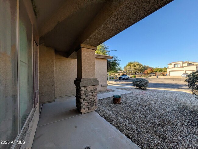 Building Photo - 16071 W Gelding Dr