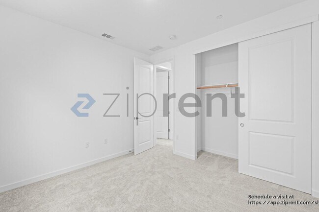 Building Photo - 1747 Tornillo Ave