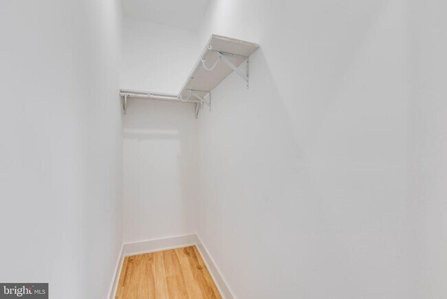 Building Photo - 713 S 55th St