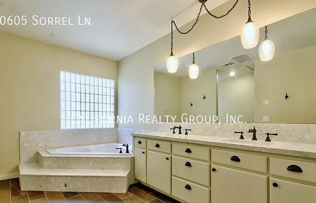 Building Photo - 30605 Sorrel Ln