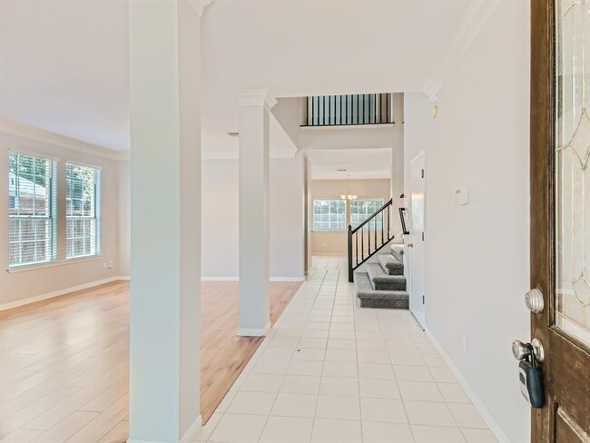 Building Photo - 16104 Fritsch Cove
