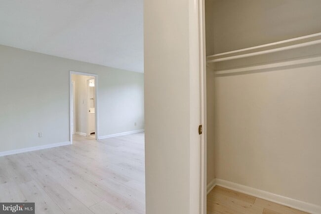 Building Photo - 3515 Washington Blvd