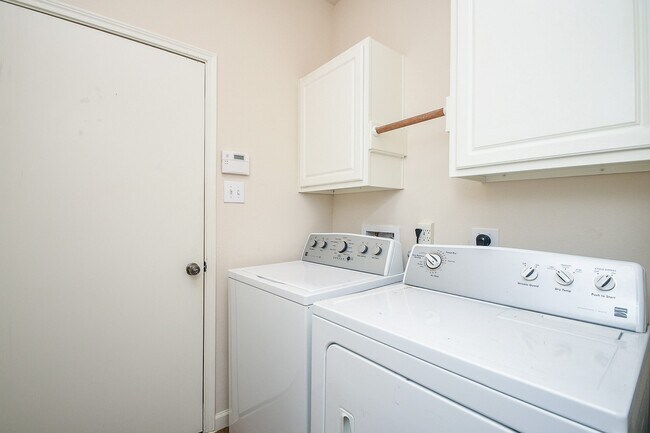 Building Photo - 21839 Manitou Falls Ln